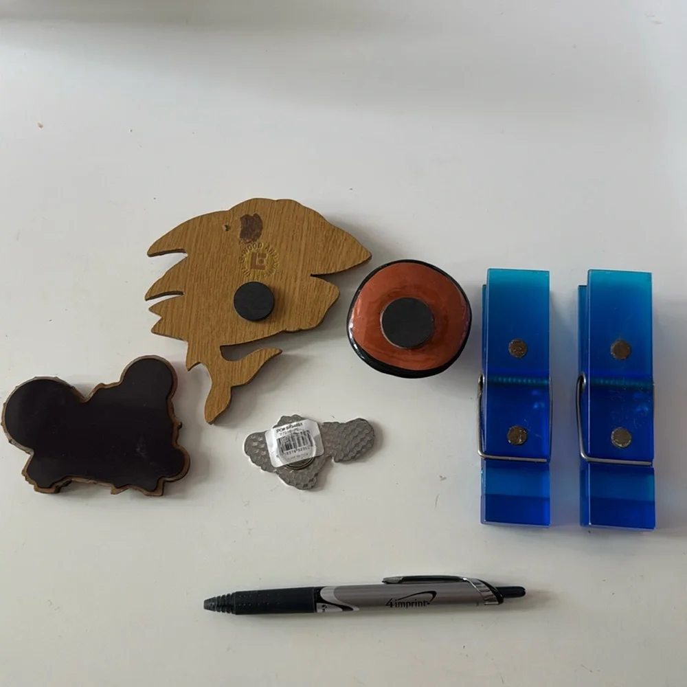 â¤ď¸5 for $25â¤ď¸ - Six really cool magnets! - Picture 2 of 4